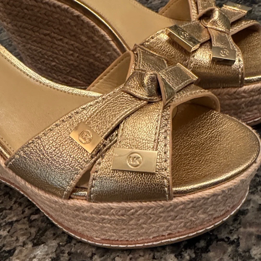 Michael Kors Metallic Gold Wedge espadrille Sandals NWOT 8.5